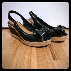 Franco Sarto Bow Wedges